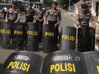Polisi Blokade Jalan Sekitar MK