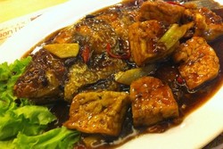 Chuan Tin: Ada Gurame Cah Tahu Berbumbu Tausi yang Gurih Lembut