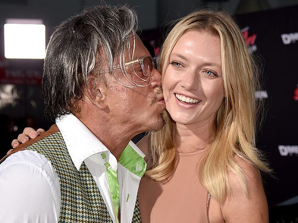 Cantiknya Pacar Mickey Rourke