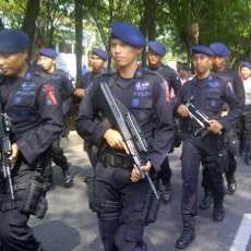 Kapolda Jatim Pimpin Apel Siaga di KPU Jelang Keputusan MK