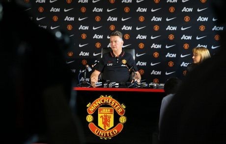 Van Gaal Tak Akan Bangun Tim Berdasar Pemain Bintang