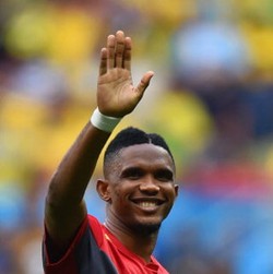Digantung Etoo, Ajax Hentikan Negosiasi