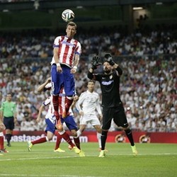 Simeone Lempar Beban Titel Juara ke Madrid dan Barca