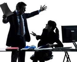 Jadi Korban Bullying Saat Baru Masuk Kerja, Apa yang Harus Dilakukan?