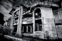 Rumah Hantu Darmo
