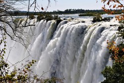 Ada Hujan Abadi di Air Terjun Victoria, Zimbabwe
