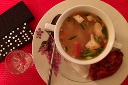 Unik! Ada Kafe Bertema Zaman Komunis di St Petersburg