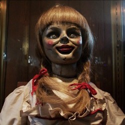 Annabelle Hadirkan Trailer Lebih Panjang yang Menakutkan