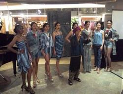 Mengenal Tenun dari Seluruh Indonesia di Situs Desainer Merdi Sihombing