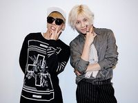 Jonghyun SHINee Dukung Taemin di Inkigayo