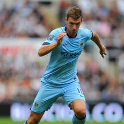 Dzeko Minta City Waspadai Kejutan dari Liverpool
