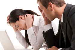 Rekan Kerja Bertumbangan Kena Typus? Waspadai Faktor Cuaca