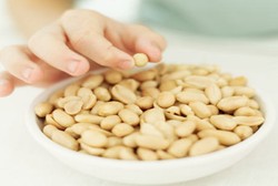 Hati-hati! Bakteri Salmonela Juga Tersembunyi di Kacang-kacangan