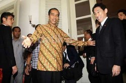 Jokowi: Saya Sudah Pegang Surat Pengunduran Diri, Tunggu Pelantikan DPRD Dulu