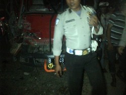 Tak Ada Korban Dalam Insiden Commuter Line Serempet Truk di Depok