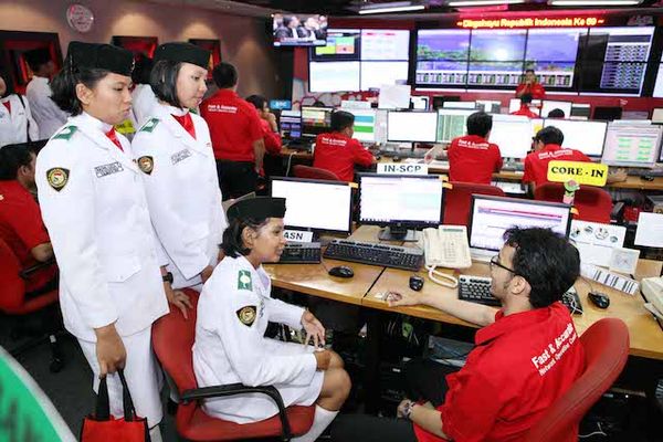 Paskibraka Magang di Kantor Telkomsel