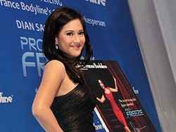 Dian Sastro Kesemsem Mobil Mungil Asal Italia