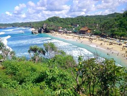 Pantai Seribu Pesona di Gunungkidul