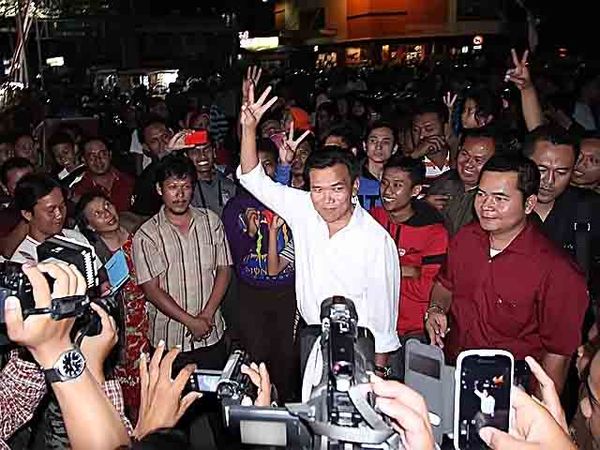 PKL Kudus Rayakan Kemenangan Jokowi-JK