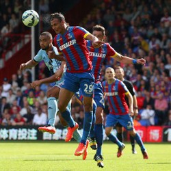 West Ham Permalukan Palace, Swansea Menang Tipis