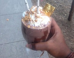 Slruup! Satu Gelas Chocolate Shake Terbaik Ini Harganya Rp. 800 Ribu!