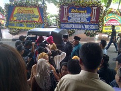 Datang Naik Bajaj, Anggota DPRD Ini Siap Dilantik