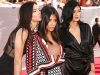 Kardashian, Keluarga Paling Seksi di MTV VMA 2014