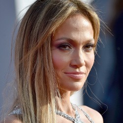 Bicara Soal Hubungan dengan Pria Lebih Muda, J.Lo Ingin Nikah Lagi