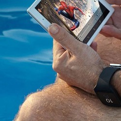 Xperia Z3 Tablet Compact Bidik Galaxy Tab S