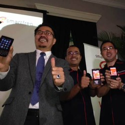 Andromax Smartfren Laku 1,8 Juta Unit