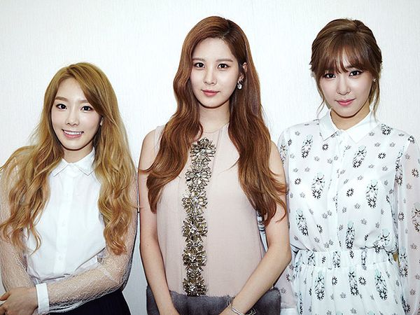 Cantiknya Taeyeon, Tiffany dan Seohyun SNSD