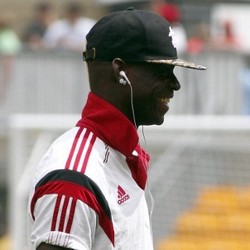 Gaya Balotelli Lebih seperti Ibra, Bukan Suarez