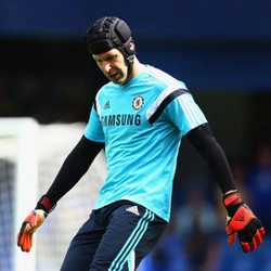 Terry: Cech Masih Perjuangkan Posisi di Chelsea, Entah Sampai Kapan