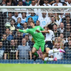 48 Operan, 11 Pemain, dan 1 Gol Indah Nacer Chadli