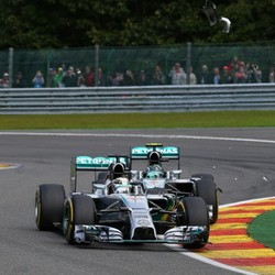 Manuver Rosberg Bikin Hamilton Bingung Campur Kesal