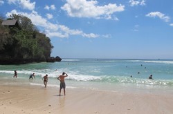 Pantai di Bali Ini Tak Punya Sunrise & Sunset