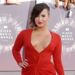 Tampil Seksi di VMA 2014, Demi Lovato Percaya Diri dengan Tubuhnya