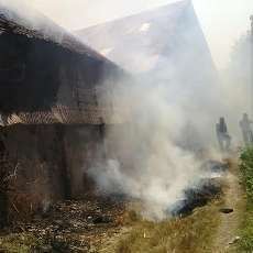 Gudang Kosong Terbakar Gara-gara Bakar Sampah