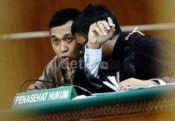 Hadapi Vonis, Hendra Office Boy: Mudah-mudahan yang Terbaik