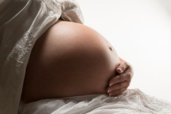 Ibu Hamil Hobi Konsumsi Makanan yang Pedas dan Asam, Bahaya Nggak Sih?