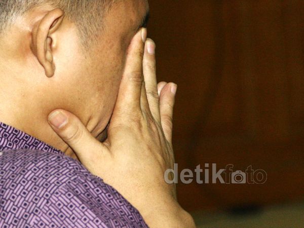 Hendra Office Boy Divonis 1 Tahun Penjara