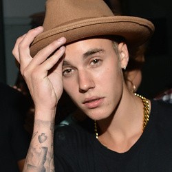 Justin Bieber Diinvestigasi Atas Dugaan Pencurian pada Fans