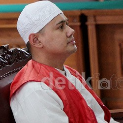 Dituntut 4 Bulan Penjara, Guntur Bumi Minta Dibebaskan