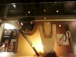 Swarovski Luncurkan Perhiasan yang Lebih Kasual Untuk Dipakai Sehari-hari