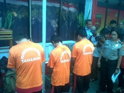 Tiga Debt Collector Keroyok Polisi hingga Babak Belur di Bandung