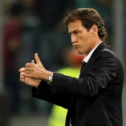 Roma Indikasikan Belum Akan Berhenti Belanja Pemain