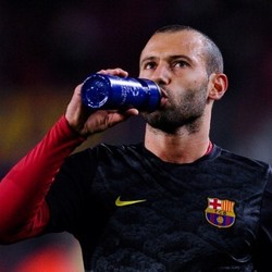 Teken Kontrak Baru, Mascherano di Barca sampai 2018