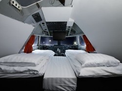 Cuma di Swedia, Hostel Unik Dalam Pesawat Cuma di Swedia, Hostel Unik Dalam Pesawat