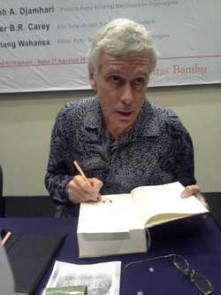 Peter Carey: Hargai Sejarah, Indonesia Bisa Digitalisasi Naskah Kuno