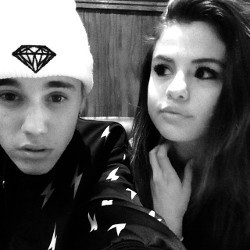 Ciee.. Balikan Lagi, Selena Gomez Ikut Justin Bieber ke Kanada